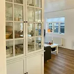 Charming House In Near And Town בית נופש *