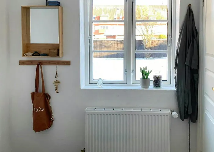 Charming House In Near And Town Hébergement de vacances *